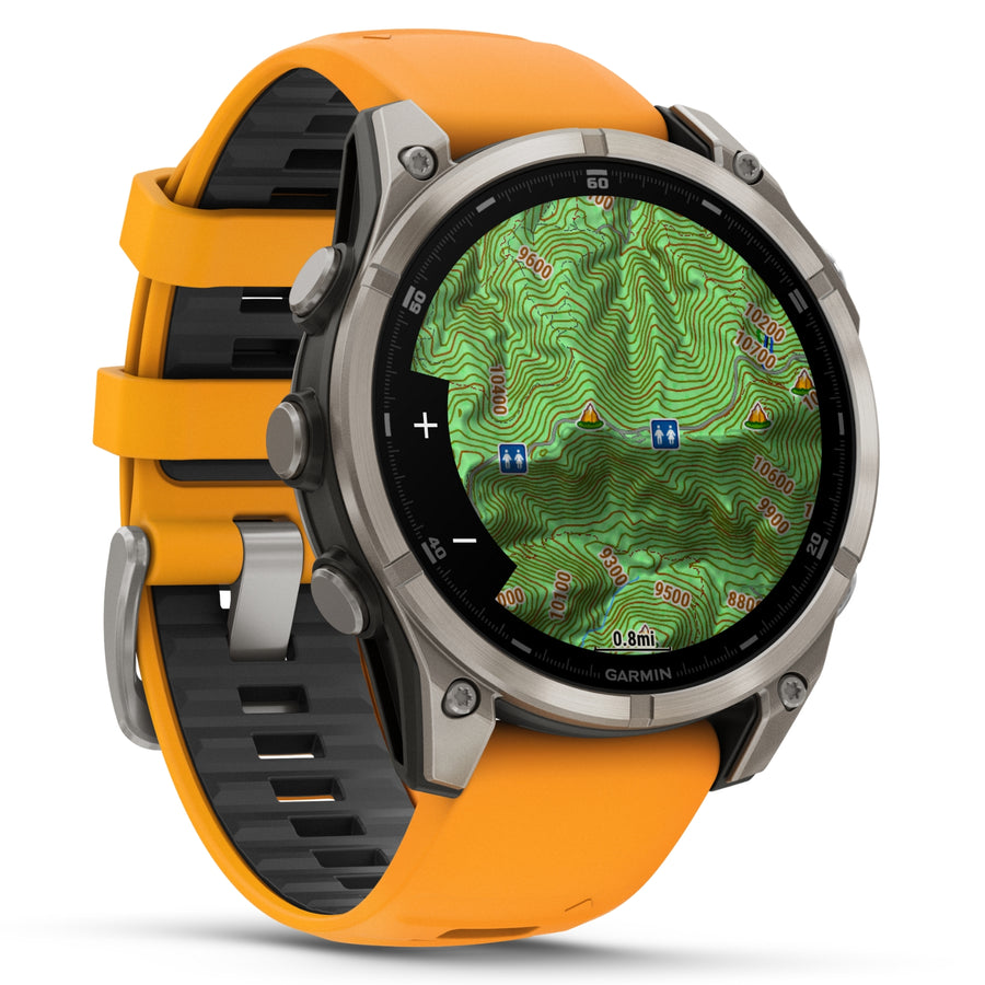 Garmin Fenix ​​​​8 Sapphire – 47 mm &amp; 51 mm / AMOLED – Titan mit Spark-orangefarbenem Silikonarmband – Premium-Multisportuhr