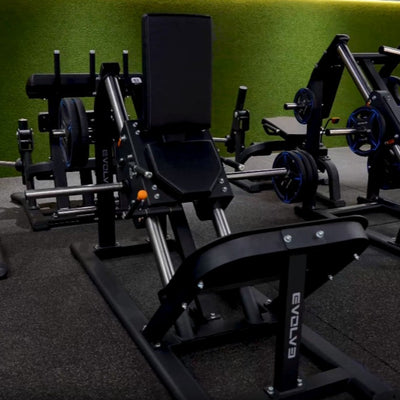 Hack Squat Machine - Evolve Fitness Prime Series UL-90 chargé en plaques