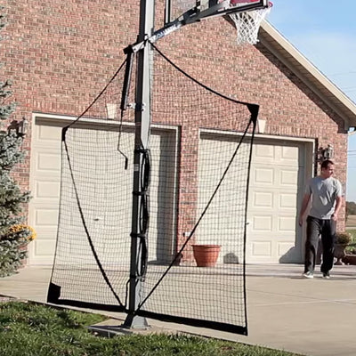 Sicherheitsnetz für Basketball-Rückkehrer hinter der Basketballstange – Goaliath Yard Guard